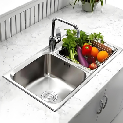 Máquina de solda automática a laser de 1500W para solda de pinça de lavabo pode ser personalizada